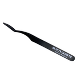 Our Sleek matte black Eyelash applicator, will assist you to apply your lashes like a professional. These are a must have for all lash lovers.   Our lash applicator allows you to apply your lashes with precision from any angle for all eye shapes. The soft round edges allows you to move your lashes safely and with ease and place the lash band down securely.  